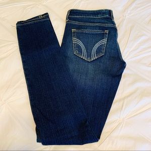 Hollister Skinny Jeans - Size 25/1R
